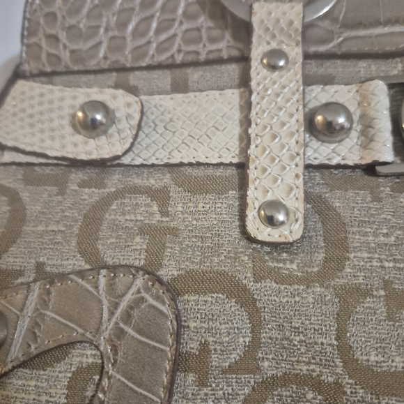 Guess Beige and Brown Women's Handbag - Picture 3 of 8